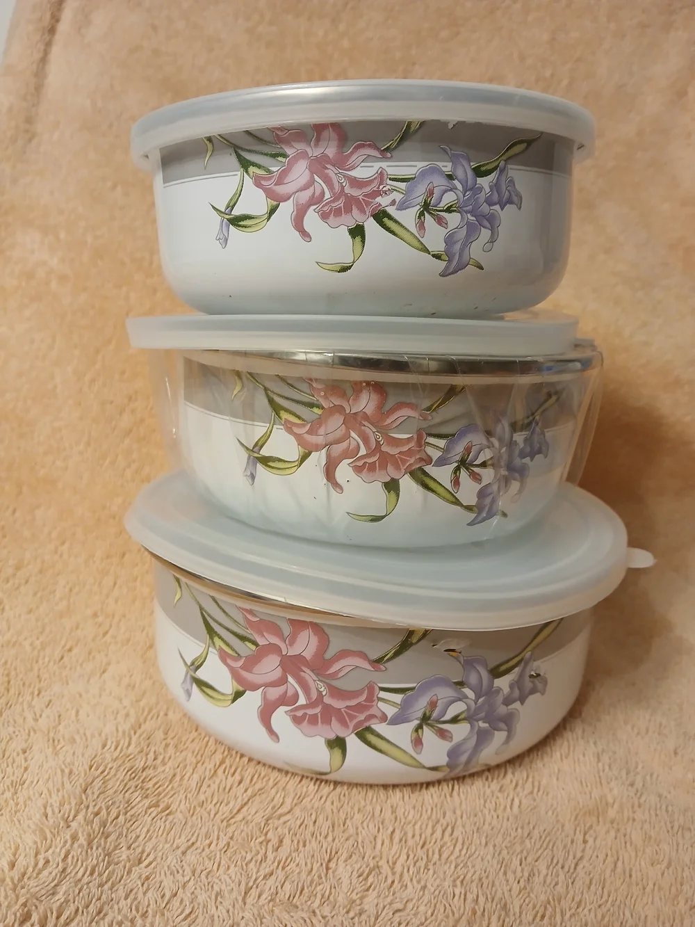 Vintage GMI Enamelware Set of 3 Nesting Stacking Bowls Floral